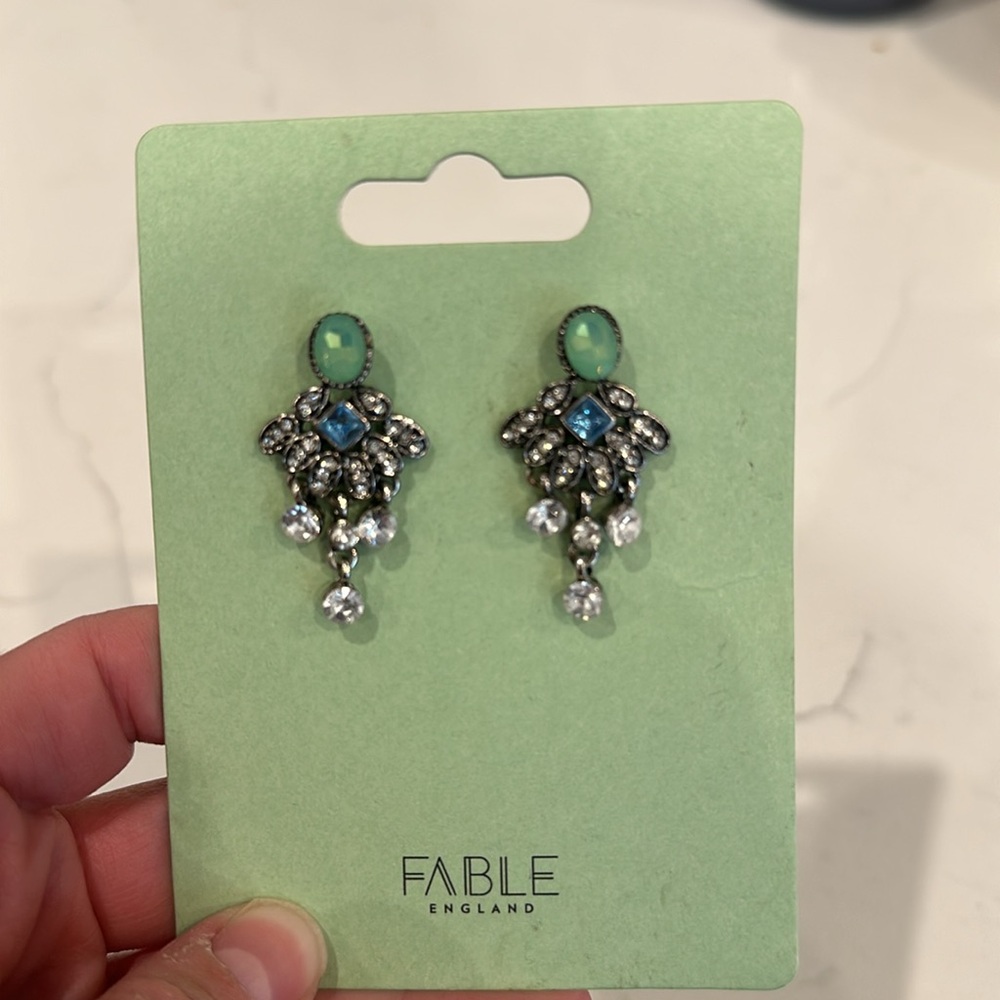 Fable England earrings - Picture 2 of 2